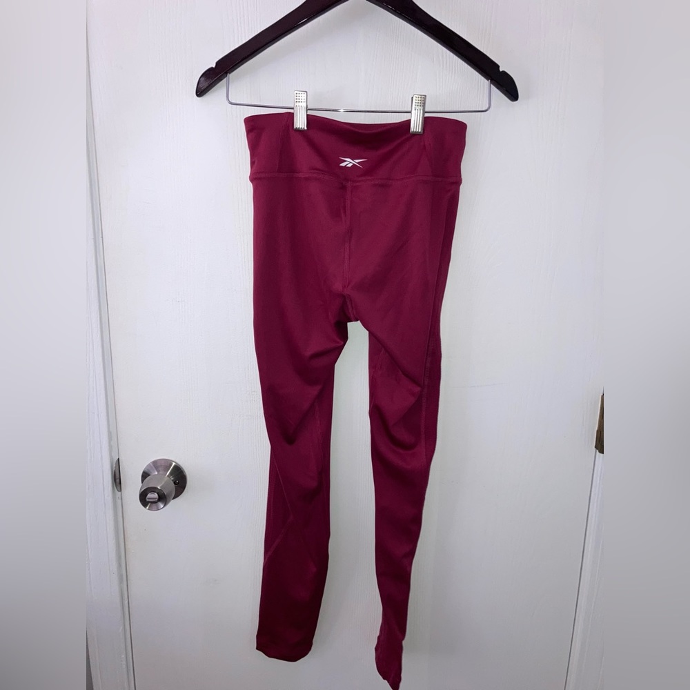 Reebok Magenta Workout Leggins